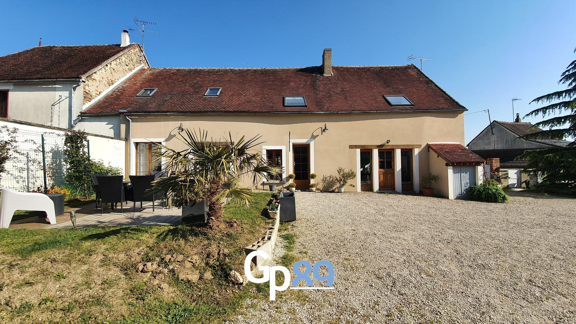 Vente En Vente à Rouvray : Immense Maison Avec Gp89 | Gp89