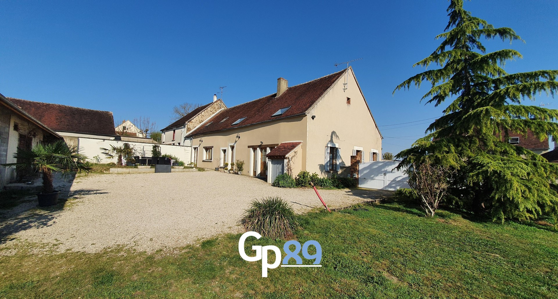 Vente En Vente à Rouvray : Immense Maison Avec Gp89 | Gp89